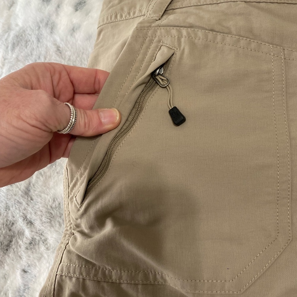 The North Face shorts - Picture 3 of 8